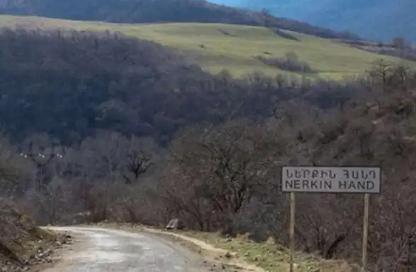 Ներքին Հանդ գիւղ. Ատրպէյճանցիք   1 քլմ  առաջ եկած են  եւ վրաններ լարած 