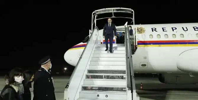 Փաշինեան  աշխատանքային այցով  կը գտնուի  Փարիզ