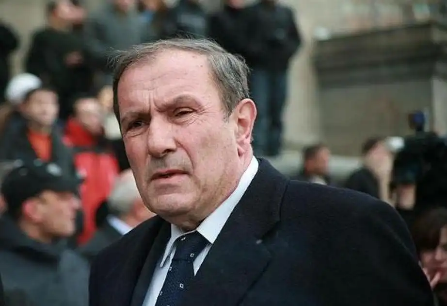 Եթէ ժամանակին  պահանջէին. Տէր  Պետրոսեան խորհուրդ կու տայ  մտաւորականներուն 