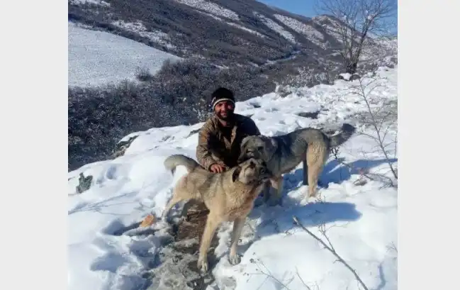 Երասխի մէջ նահատակուած  Հրաչ Մանասարեանը երկու անչափահաս որդի ունէր 