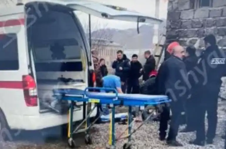 Հրազդանի մէջ. Տարեց  կինը ինքնզինք հրկիզած է