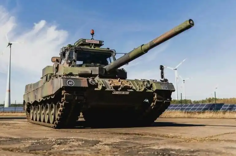 Գերմանական «Լեոփարտ-2» հրասայլերը հասած են Ուքրանիա