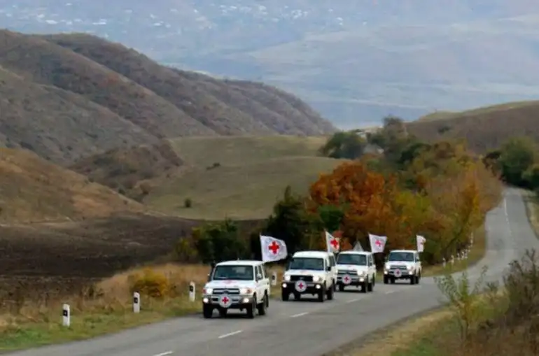 Կարմիր խաչի ուղեկցութեամբ 12 հիւանդ Արցախէն տեղափոխուած է Հայաստան, 10–ը` Հայաստանէն Արցախ