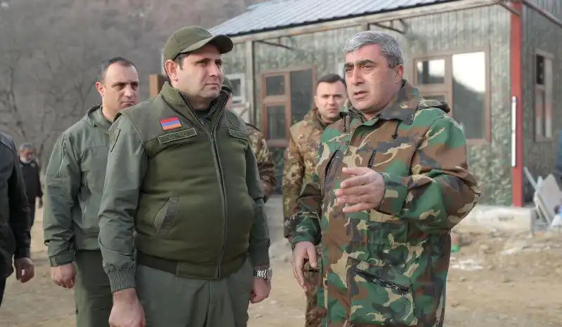 Պաշտպանութեան նախարարը այցելած է  հարաւարեւելեան սահմանագօտի