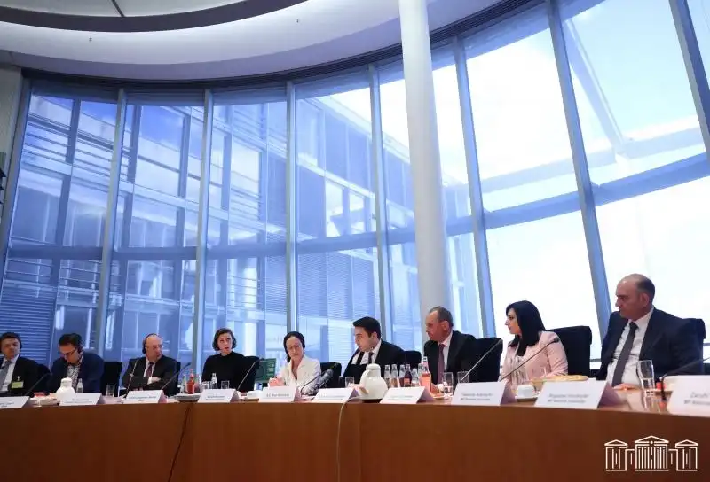 Ալեն Սիմոնեան Գերմանիոյ մէջ խօսած է ԼՂ հայ ժողովուրդի էթնիք զտմանն ուղղուած Ատրպէյճանի քաղաքականութեան մասին