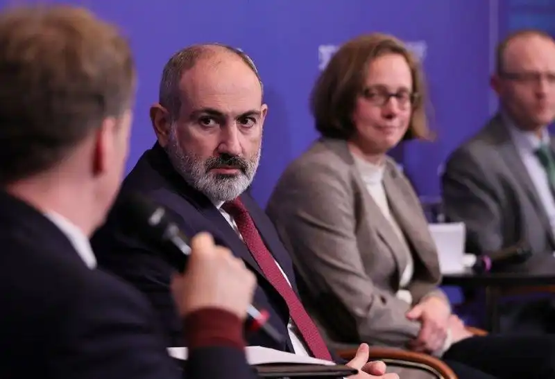 ՀՀ-ն համաձայնած է տարանջատել ԼՂ խնդրի կարգաւորումը հայ-ատրպէյճանական գործընթացէն․ Փաշինեան 