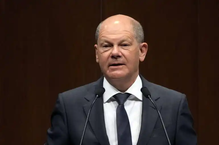 Ուքրանիոյ պատերազմը երկար պիտի տեւէ. Շոլց