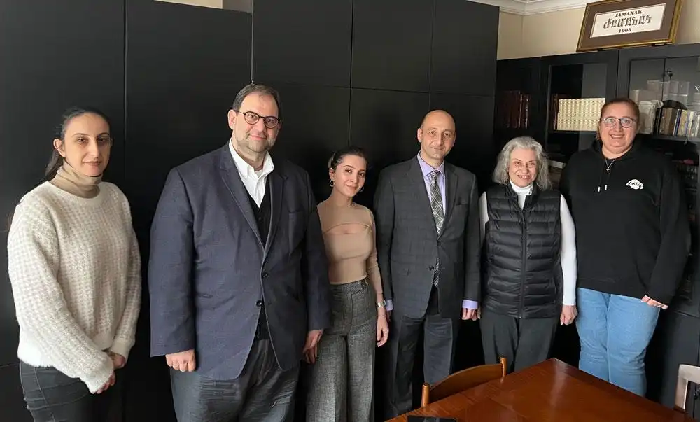 ՍԾՏՀԿ մօտ Հայաստանի նորանշանակ մշտական ներկայացուցիչ Նաիրի Պետրոսեանի այցը՝ «Ժամանակ» օրաթերթ        