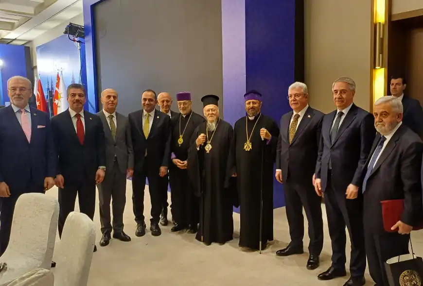 Ամեն. Տ. Սահակ եւ Արհի. Տ. Լեւոն Սրբազաններ մասնակից Անգարայի «Իֆթար»ին (Լուսանկար)