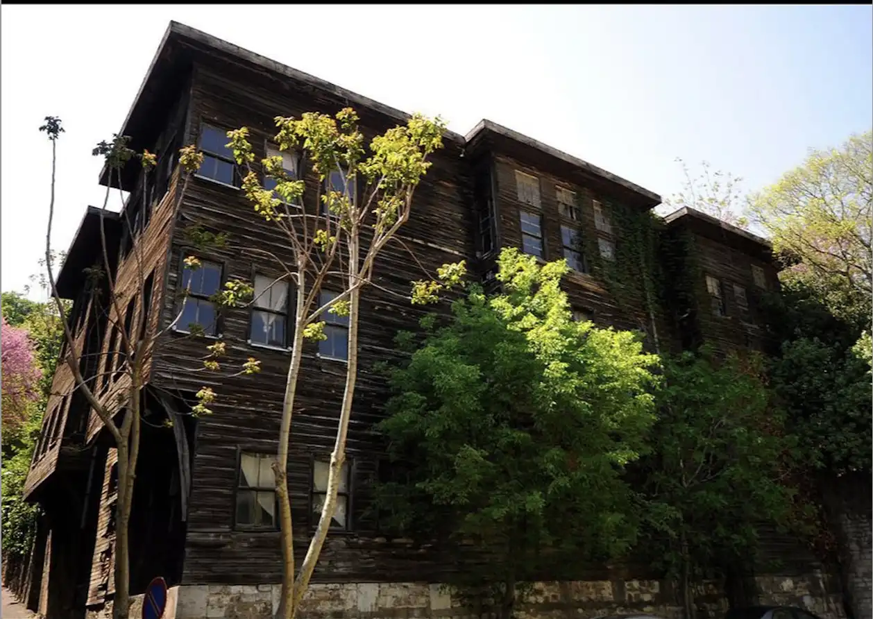 Պոլսոյ մէջ. Շահեկան դասախօսութիւն նուիրուած՝ «Գաւաֆեան առանձնատան» (Լուսանկար)