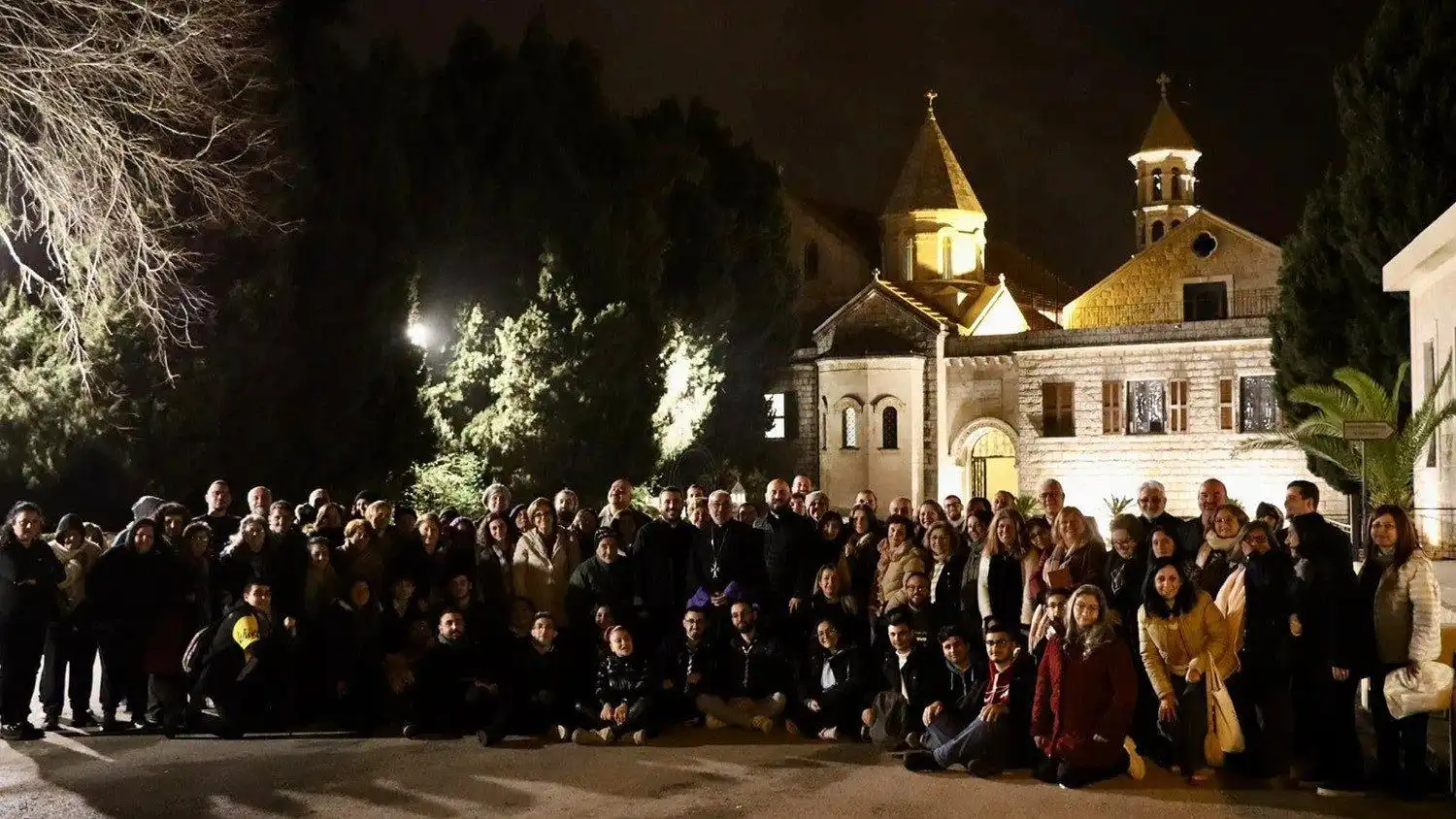 Լիբանանի մէջ. «Սուրբ Փրկիչ» եկեղեցւոյ հաւատացեալները Զմմառու վանք այցելած են 