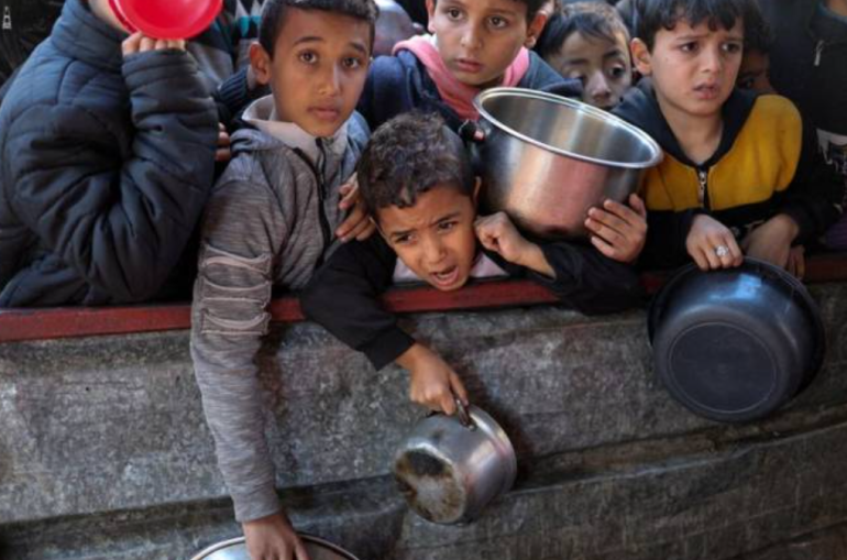 Կազայի երեխաները գրեթէ սովի մատնուած