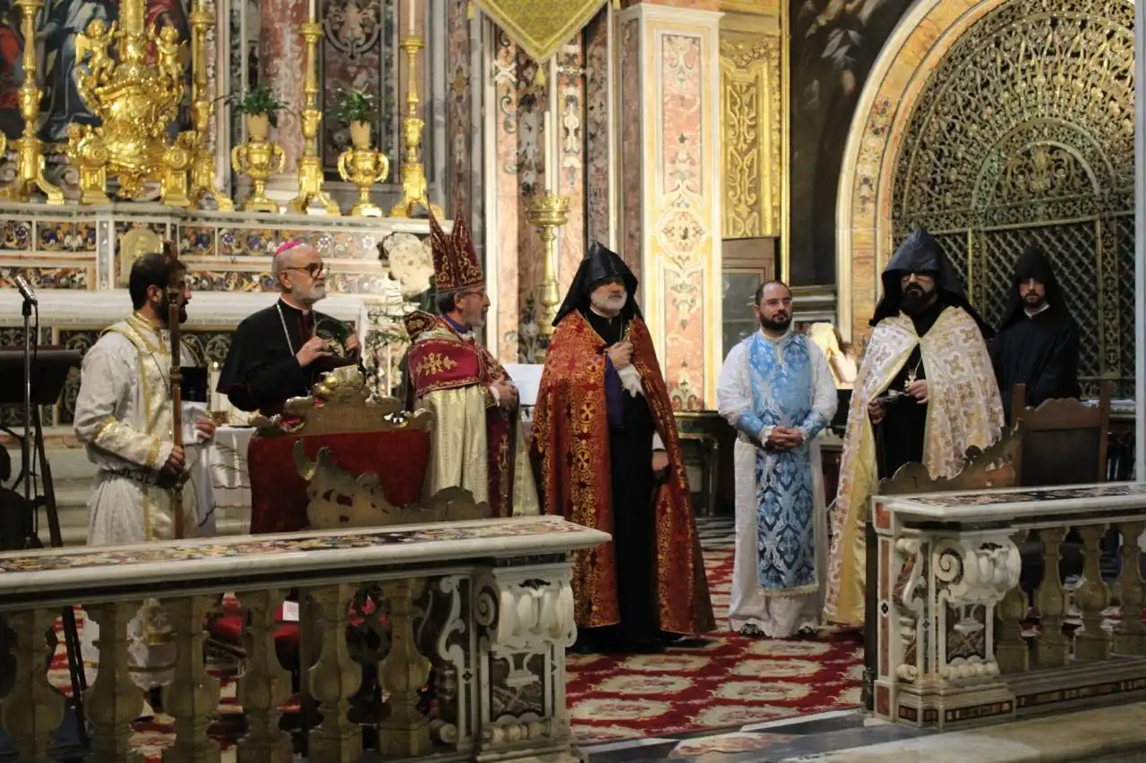 Գերշ. Տ. Խաժակ արք. Պարսամեան պատարագ մատոյց ՝ Նափոլի քաղաքին մէջ  (Լուսանկարներ)   