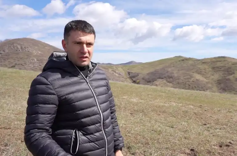 Երեւան-Նոյեմբերեան միջպետական ճանապարհը կրնայ մնալ ատրպէյճանցիներու ամբղջական վերահսկողութեան տակ․ Սուրէն Պետրոսեան (տեսանիւթ)