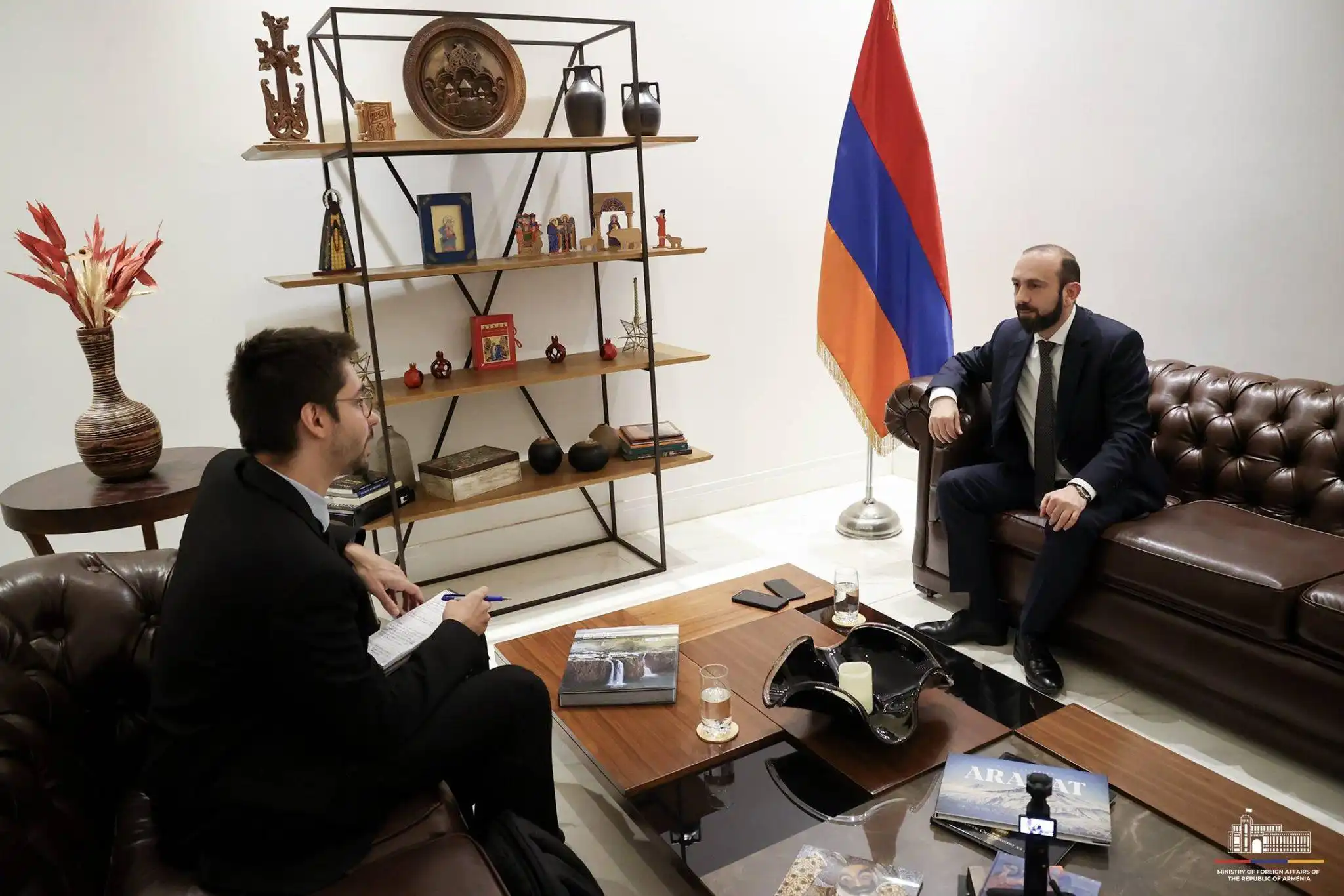 Ատրպէյճանը խաղաղութեան օրակարգ  կը բերէ տարբեր, նոր, ես կ՚ըսէի արհեստական նախապայմաններ, ինչ որ կը բարդացնէ պայմանագրի ստորագրումը․ Միրզոյեան