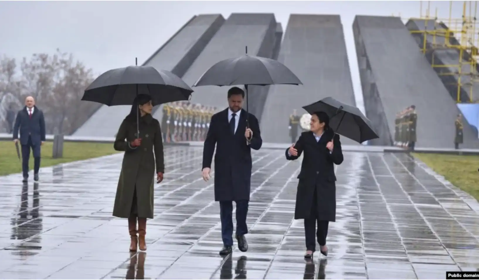 «Իմ ցուցումով է հրաժարական  է  տուել». Փաշինեան Հայոց ցեղասպանութեան թանգարանի տնօրէնի հեռանալու մասին