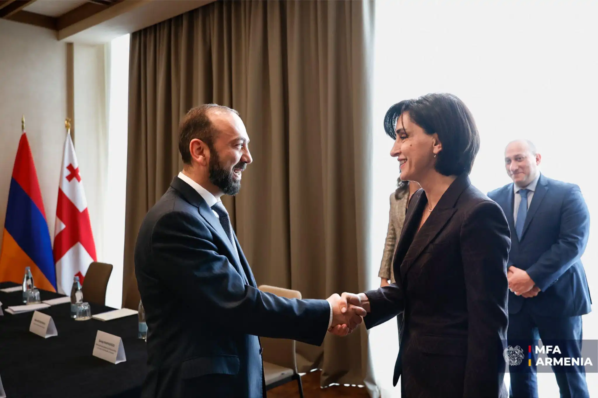 Հայաստանի Վրաստանի ԱԳ նախարարները կարեւորած են խաղաղութեան պայմաններու մէջ առկայ առաւելութիւնները