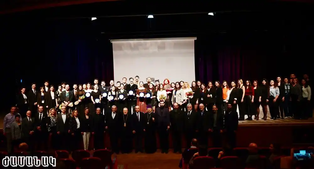 «Պարոնեանը կը վերբեռնուի». Օրթագիւղի Թարգմանչաց վարժարանի հիմնադրութեան 240-ամեակին ձօնուած թատերական ներկայացումը