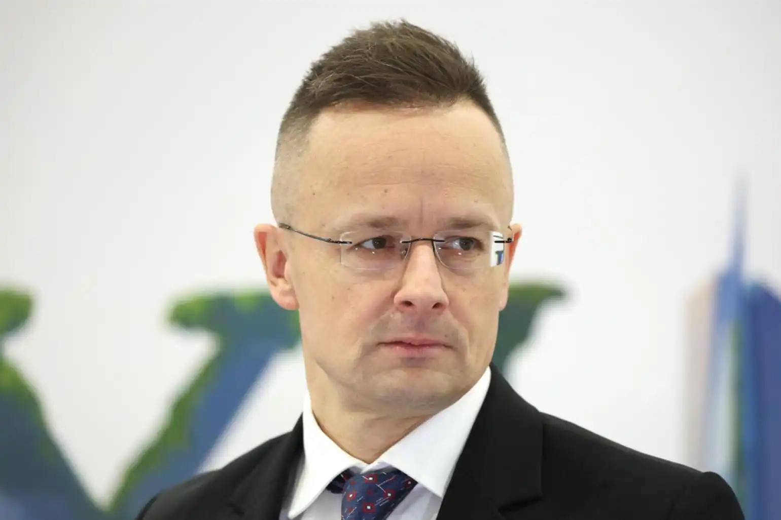 Պրիւքսելը պէտք է դադրի պարել Զելենսքիի տուտուկի տակ. Սիյարթօ