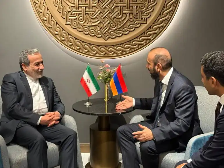 Հայաստանի եւ Իրանի ԱԳ նախարարները քննարկած են Մերձաւոր Արեւելքի զարգացումները