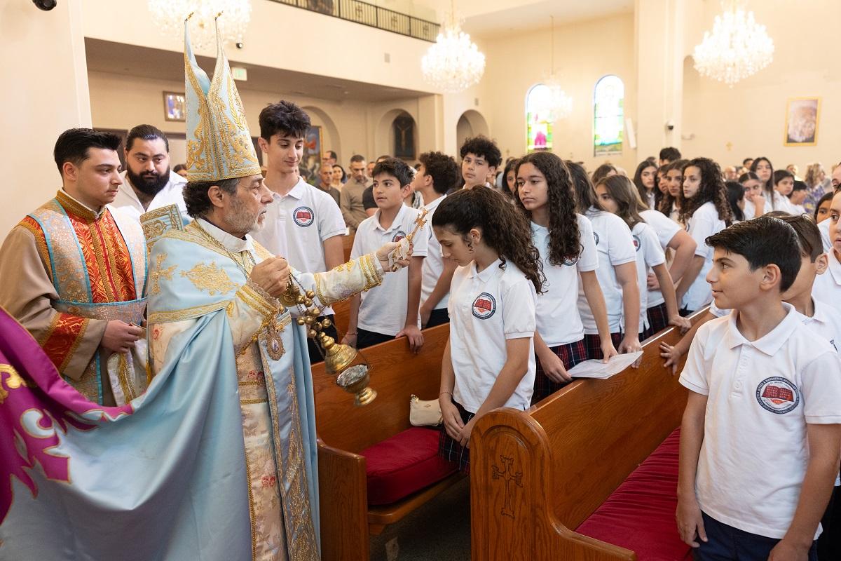 Սրբազան Հօր հովուական այցելութիւնը Փասատինա Մուտն ի Վիրապի Սուրբ տօնին եւ «family Day»-ի առիթներով