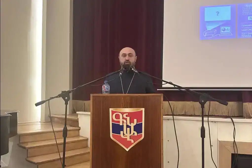 Գահիրէ. Առաջնորդ Սրբազան Գերշ. Տ. Տաթեւ եպս. Մնացականեանի հովանաւորութեամբ տեղի ունեցած է «Ինքնութեան եւ Լեզուի պահպանութեան երեկոյ» 