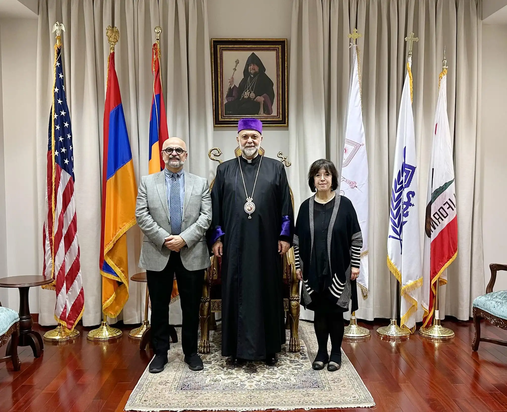 Լոս Անճելըս.Դոկտ. Ռազմիկ Փանոսեանի այցը՝ Ազգային Առաջնորդարան