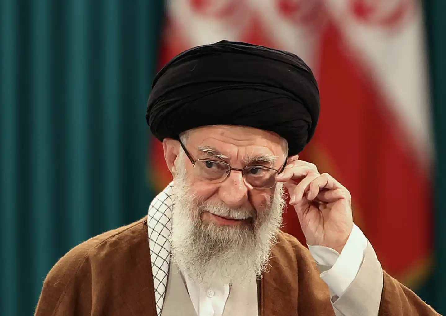   Սպաննուեցաւ Իրանի Հոգեւոր Առաջնորդ Այաթոլլա Ալի Խամէնիին 