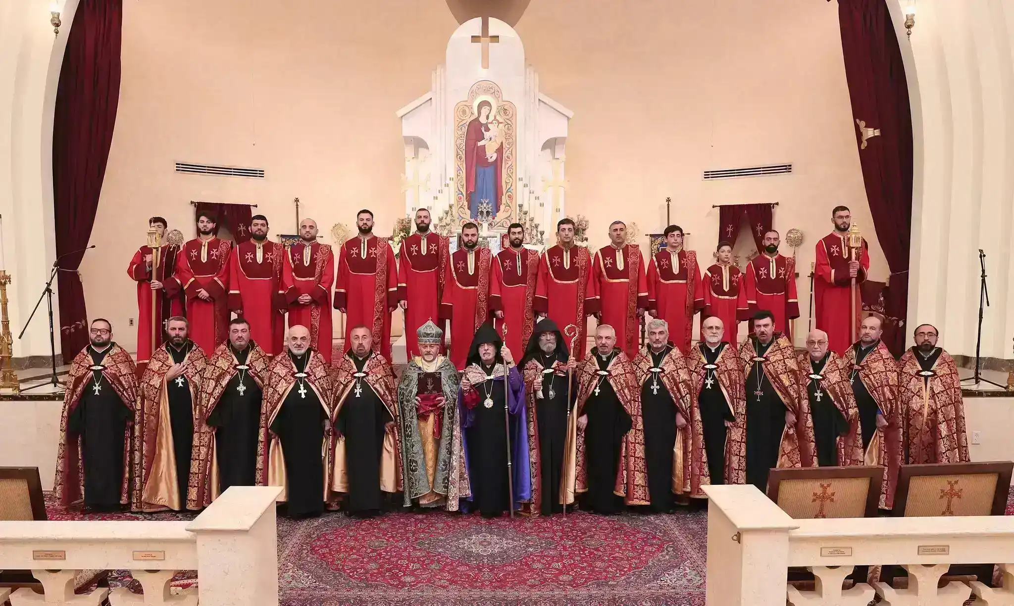 Նոր սերունդի հոգեւորականութեան վերազարթօնք բարձրաշնորհ Սրբազան Հօր Առաջնորդութեամբ եւ Արեւմտեան Թեմի հաւաքական յանձնառութեամբ