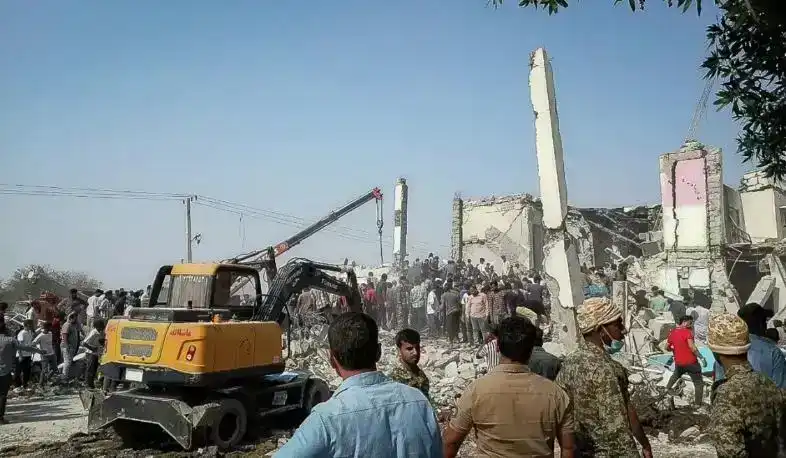 Իրանի Մինապ քաղաքին մէջ  հարուածուած վարժարանի զոհերուն թիւը  անցաւ 150-ը