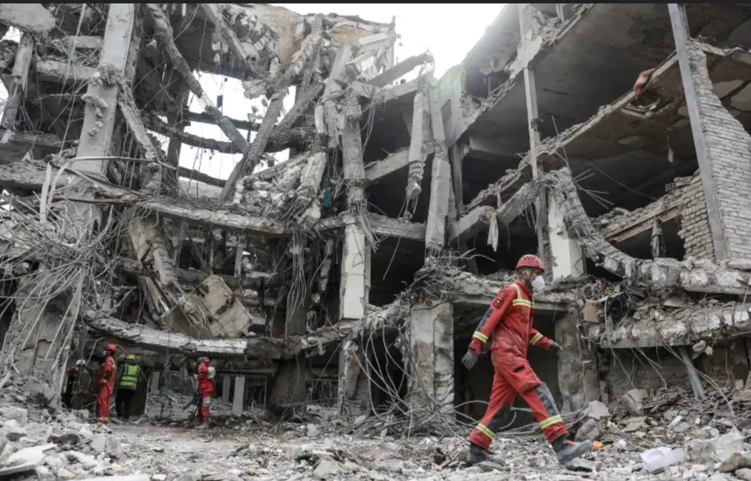 Իրանական անօդաչու թռչող սարքերը ֆրանսացի զինուnր uպանած է. Էմանուէլ Մաքրոն