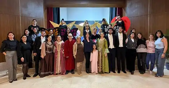 Բարեկենդանը Գահիրէի մէջ՝ Դիլաքեան եղբայրներու «Գտնուած երազ»ի բեմադրութեամբ