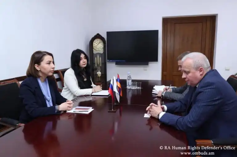 ՀՀ ՄԻՊ-ը Ռուսիոյ դեսպանին հետ  քննարկած է հայ գերիներու հարցը 