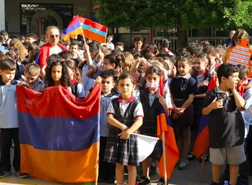 Մայիս  28 -ի Անկախութեան Տօնը  Պէյրութի Մեսրոպեան  Վարժարանին մէջ (Լուսանկար) 