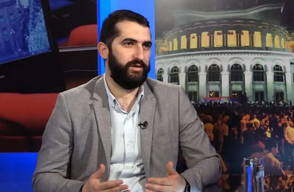 Ինչի՞ շուրջ  պայմանաւորուած են Փաշինեան եւ Ալիեւ. Դիտարկում Վարուժան Գեղամեանէն 