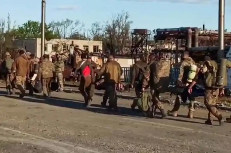 Ուքրանացի շուրջ հազար զինեալ յանձնուած է ռուսական ուժերուն