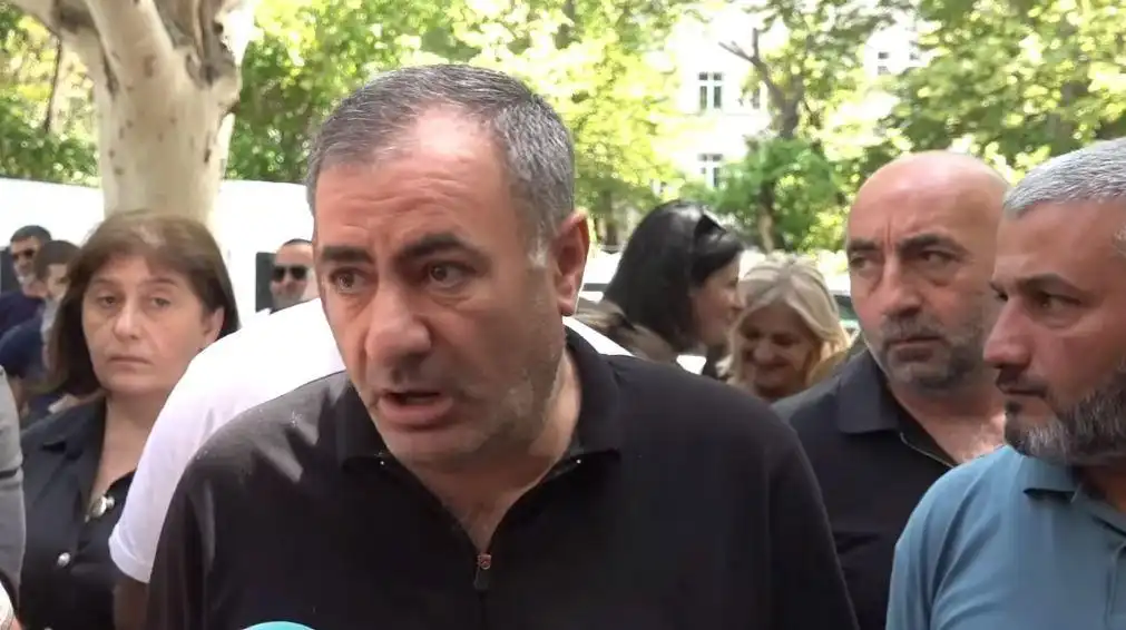 «Մինչեւ վերջ պիտի գնանք». Զոհուած  զինուորի ծնող (Տեսանիւթ)