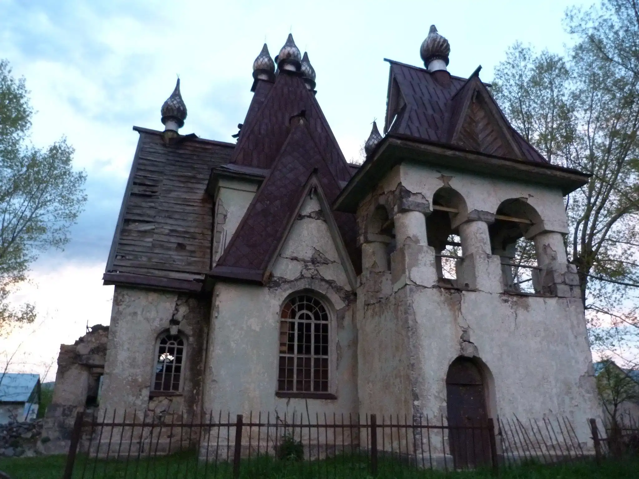 Էդուարդ Շահվերդյան. Այս եկեղեցին պետք է փրկվի