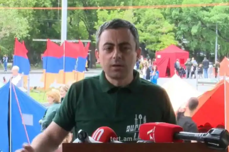 Հրապարակը պիտի որոշէ. Իշխան Սաղաթէլեան 