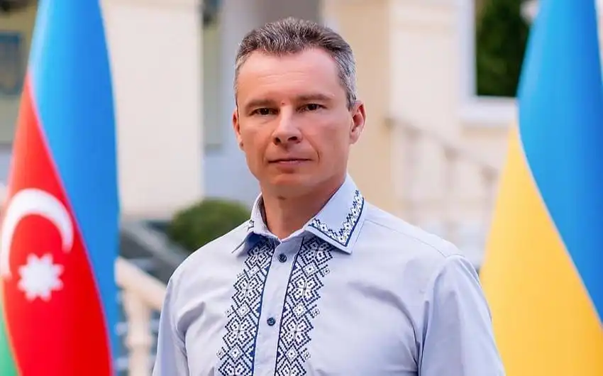 Ո՜վ  զարմանք. Պաքուի մէջ բացած են Ուքրանիոյ մէջ  զոհուածներու յուշակոթողը