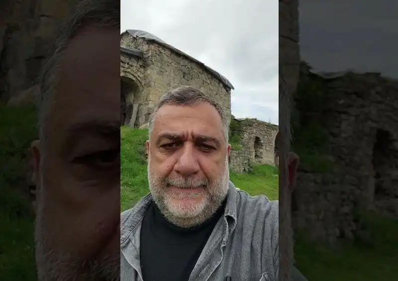 «Դուք վտանգաւոր բան էք անում». Ռուբէն Վարդանեանը՝ Փաշինեանին 