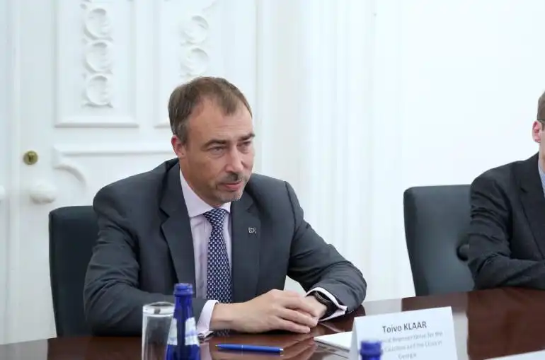 Ուաշինկթընեան բանակցութեանց մասին. Քլաարէն դրական խօսք 