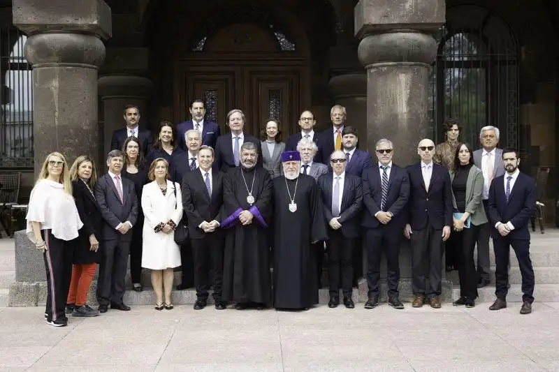 Ամենայն Հայոց Կաթողիկոսն ընդունեց Արգենտինայից ժամանած պատվիրակությանը