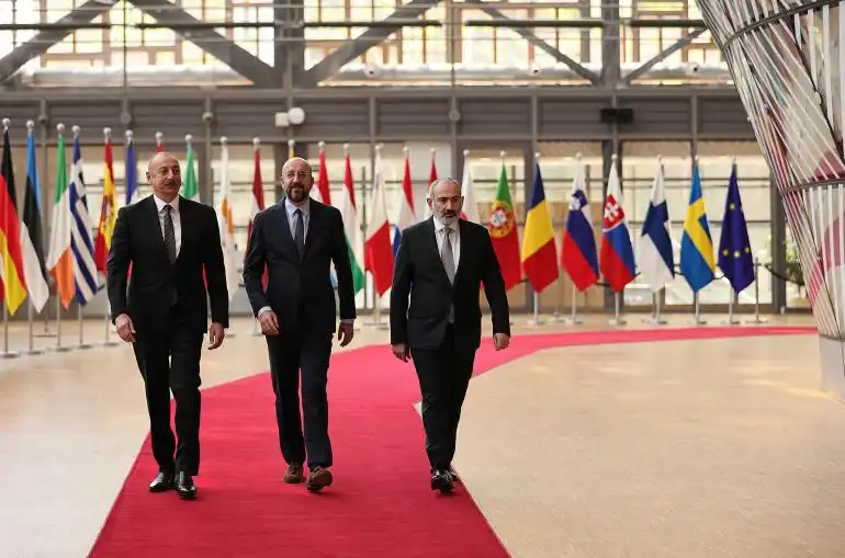 Ի՞նչ քննարկուած է Պրիւքսէլի եռակողմ  հանդիպումին 