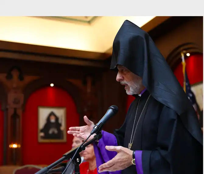  Գերշ. Տ. Յովնան արք. Տէրտէրեան վերընտրուած՝ ԱՄՆ Արեւմտեան Թեմի Առաջնորդի պաշտօնին 