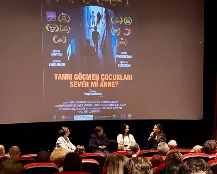 Պոլսոյ մէջ. «Մայրի՛կ, Աստուած գաղթական տղաքը կը սիրէ՞» ժապաւէնի ցուցադրութիւն