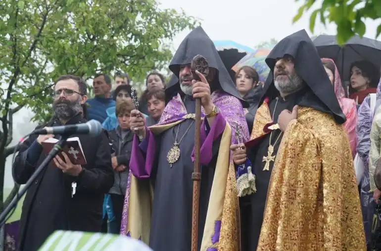 Ուխտագնացութիւն Տաթեւ՝ ի զօրակցութիւն Ռուբէն Վարդանեանի եւ Պաքուի մէջ պահուող միւս գերիներու
