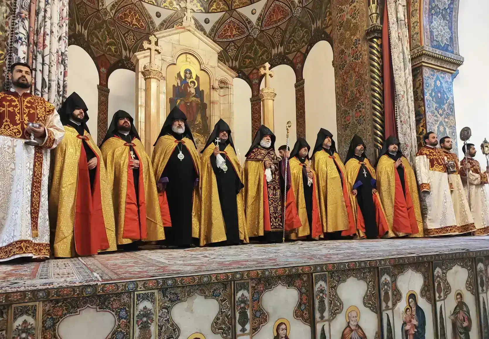 Հանրապետական մաղթանք և այց Սարդարապատի հուշահամալիր Հանրապետության տոնի առիթով