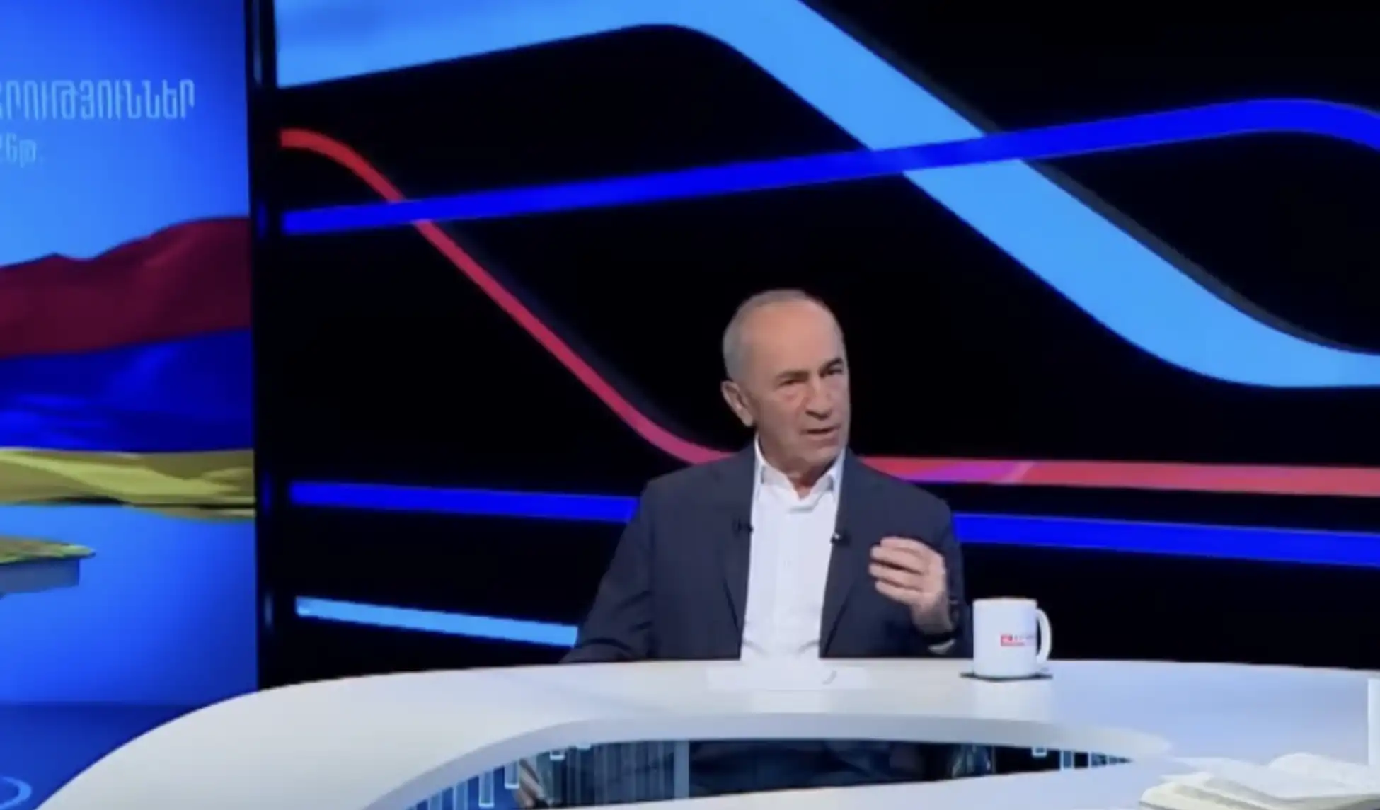 «Մէկ զանգով». ինչպէ՞ս կը վարուէր Ռոպերթ Քոչարեանը 44-օրեայ պատերազմի ժամանակ