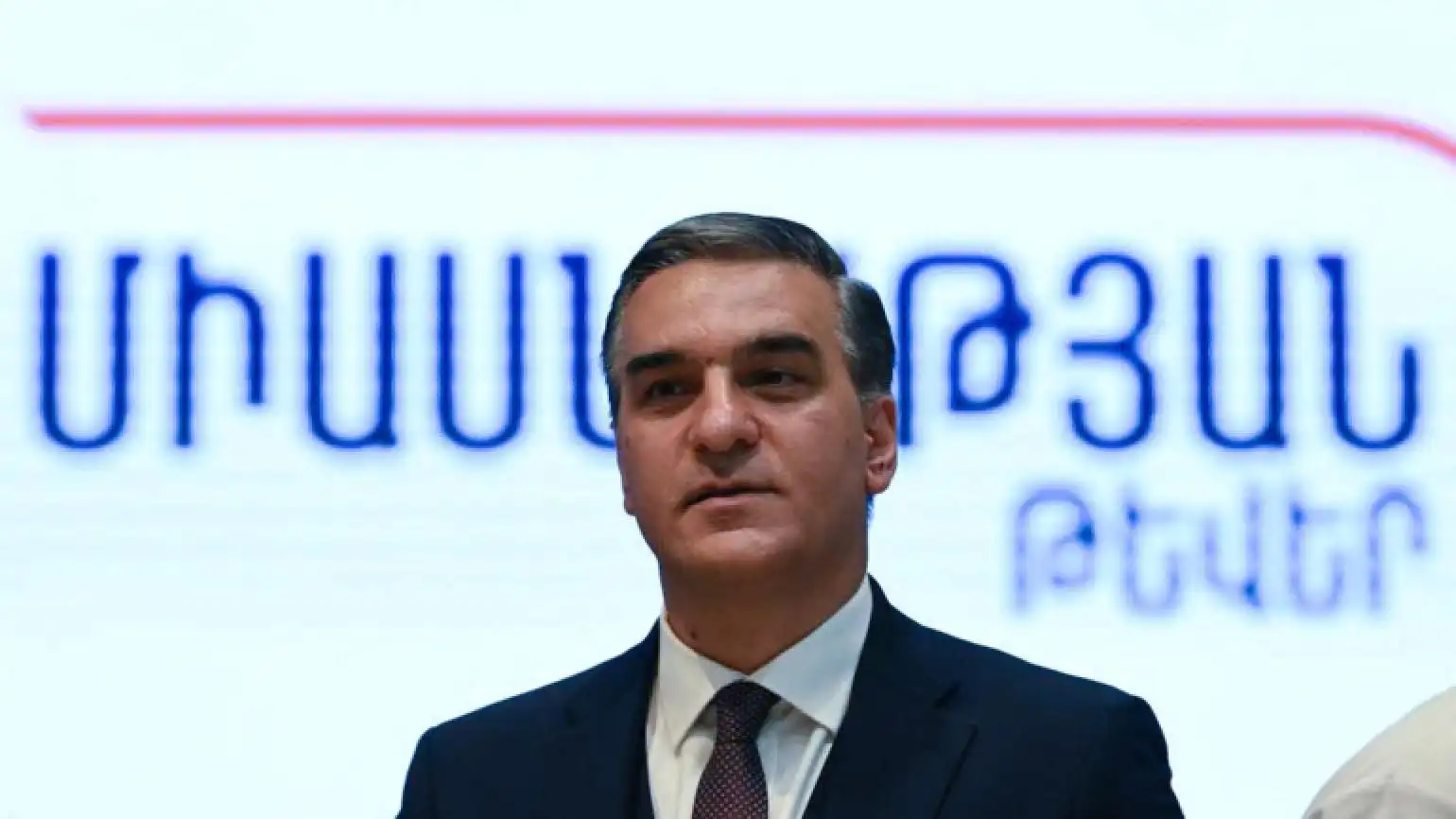 «Միասնութեան թեւեր» կուսակցութիւնը չունի ֆինանսաւորում որեւէ արտաքին աղբիւրէ, առաւել եւս` Ռուսիայէն․ Արման Թաթոյեան